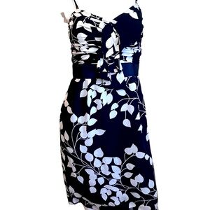 Authentic Tory Burch Dress Navy & White size 6